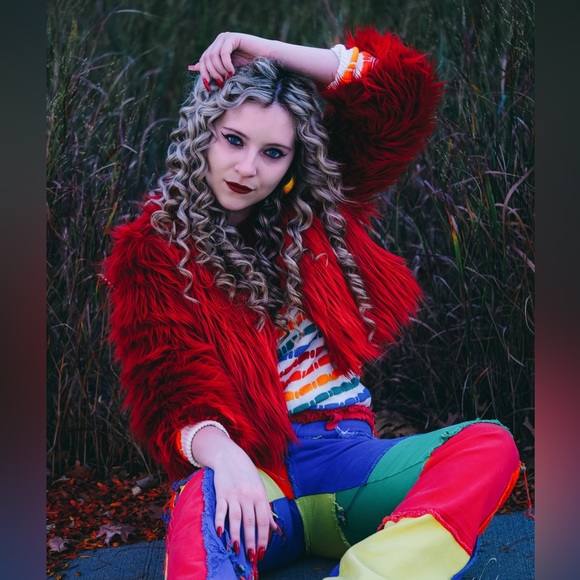 I am the queen of eccentric fashion! 👩‍🎤👨‍🎤 - Picture 3 of 12